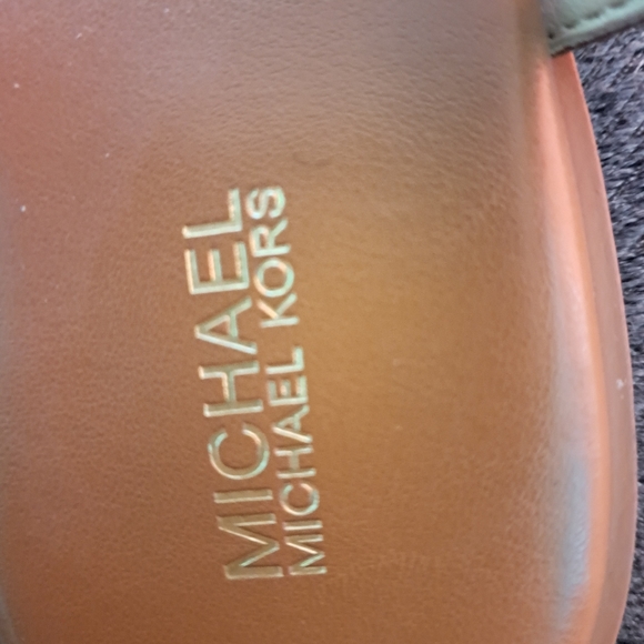 Michael Kors sandals - Picture 4 of 4
